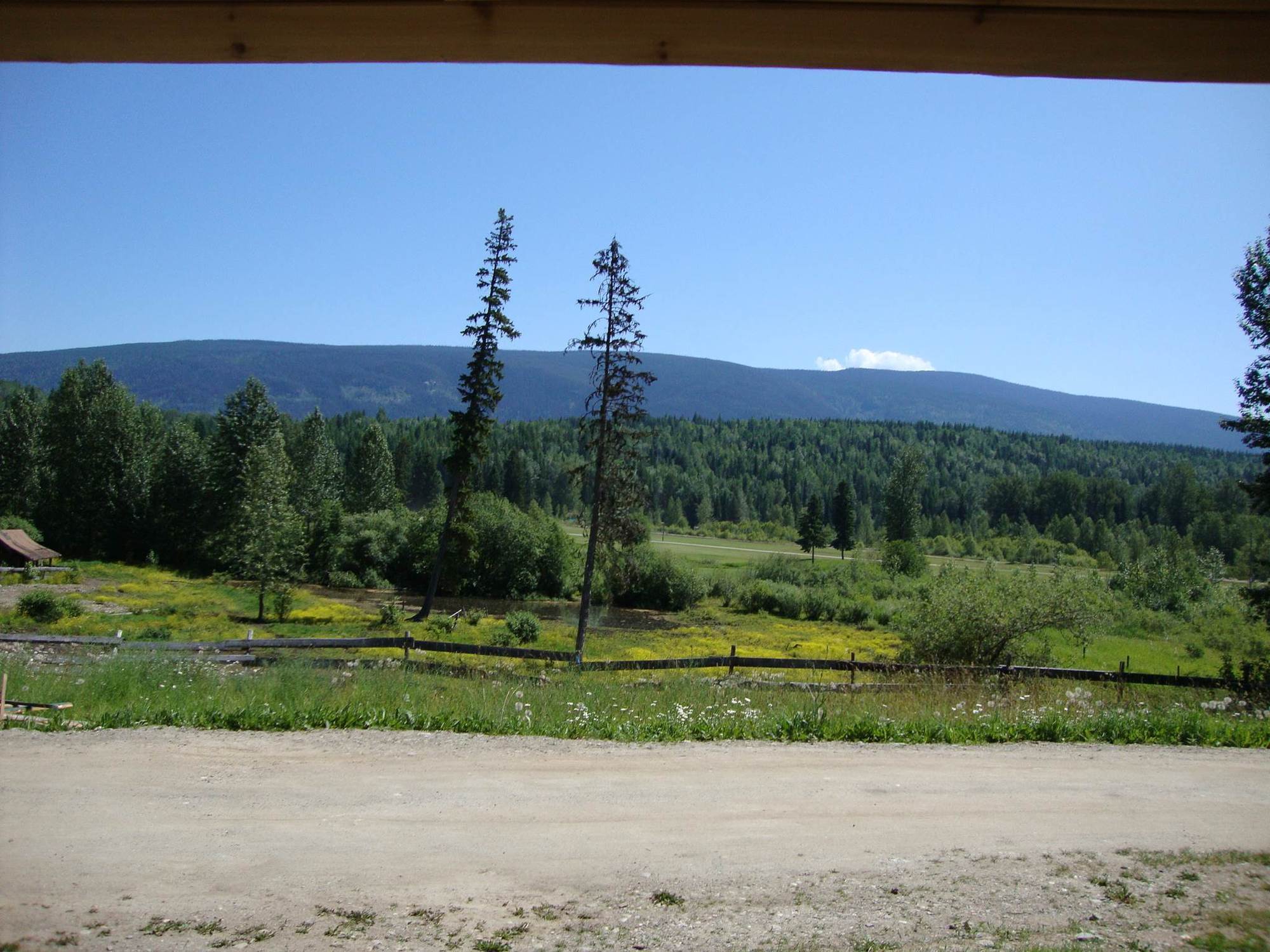 Helmcken Falls Lodge Cabin Rooms And Rv Park Клиъруотър Екстериор снимка